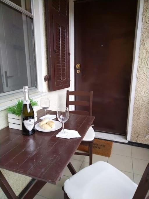 Casa Noemi, A Pochi Passi Dalle Spiagge E Dal Centro Di Arma Di Taggia. Buitenkant foto